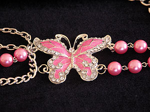 Chain pearl belt with a Silver Butterfly - Pink